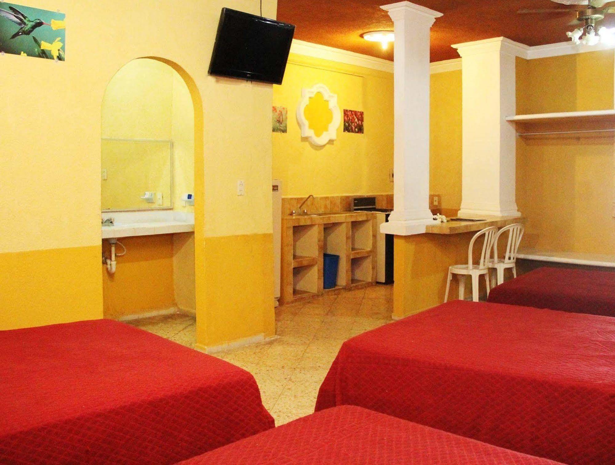 Hotel Suites Elia Noemi เมริดา ภายนอก รูปภาพ